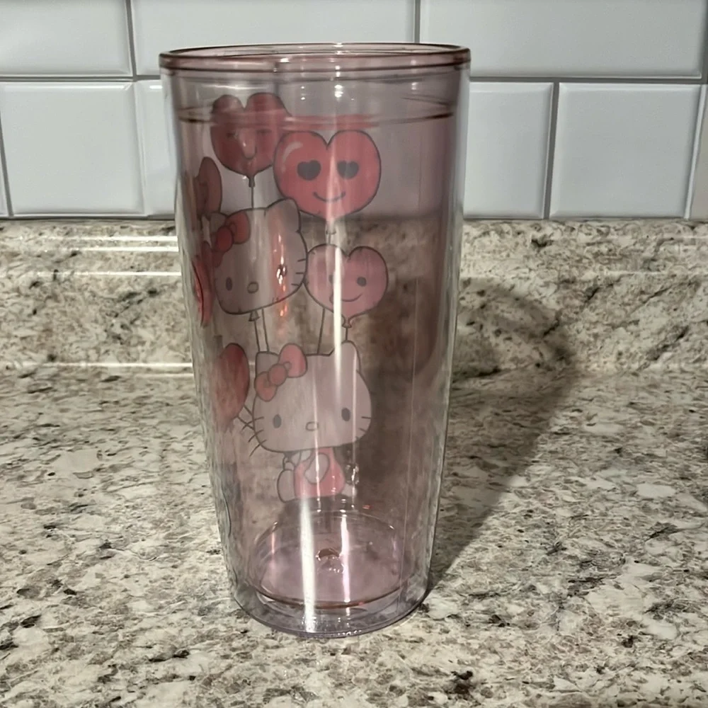 🆕 Hello Kitty Heart Balloons Tumbler with Lid